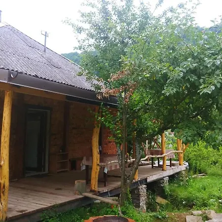 Гірська Садиба Гаряча Бочка * Tikhiy